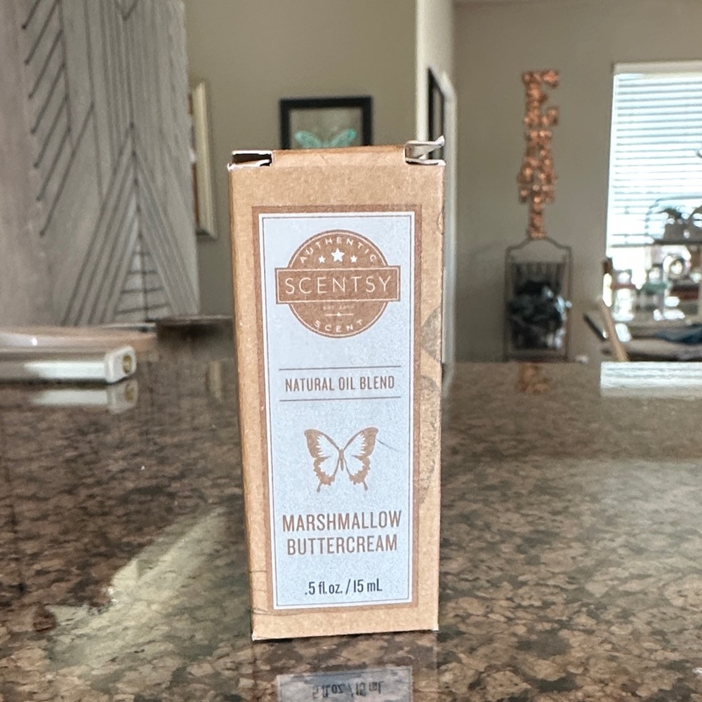 Scentsy Marshmallow Buttercream Natural Oil Blend